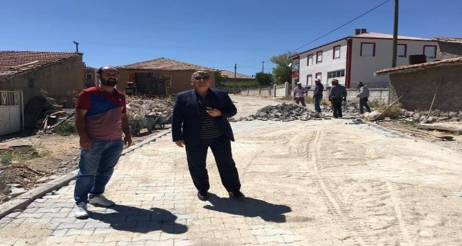 Yenifakılı Belediyesi 250 bin metrekare kilitli parke döşedi