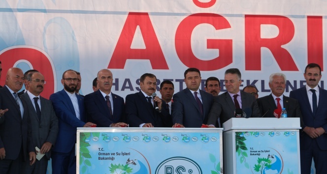 Bakan Eroğlu Ağrı&#039;da toplu açılış törenine katıldı
