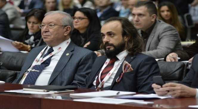 Handan Acıkök: Saç ektirme operasyonları arttı