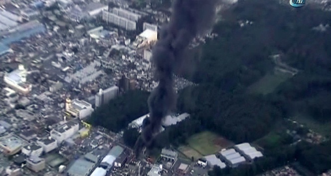 Tokyo’da trafo patladı, şehir karanlığa gömüldü
