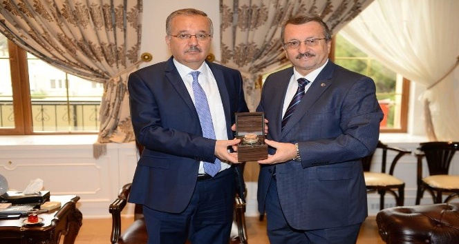 ÇAYKUR Genel Müdürü Sütlüoğlu’ndan Vali Özdemir’e ziyaret