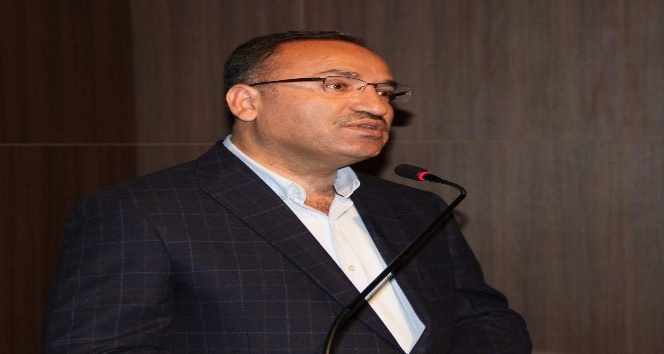 Adalet Bakanı Bekir Bozdağ, “Türkiye’de ceza ve tutukevlerinde işkence ve kötü muameleye tolerans gösterilmez, sıfır tolerans var”