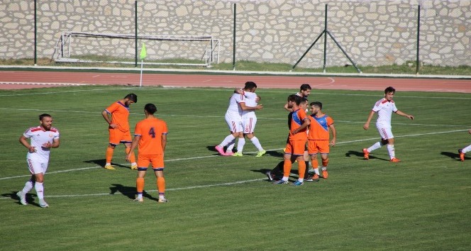 Karaman Belediyespor’da farklı galibiyetin sevinci yaşanıyor