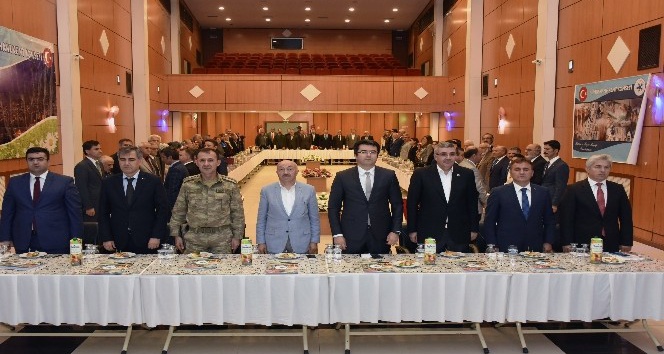 FETÖ Gümüşhane Valisi hakkında sahte delil üretmiş