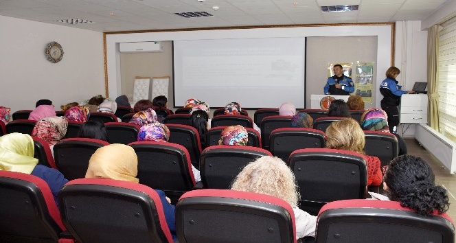 Türk Kadınlar Birliği’nden eğitim semineri