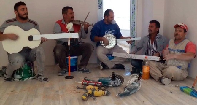 Mermer ustalarından güldüren playback şov