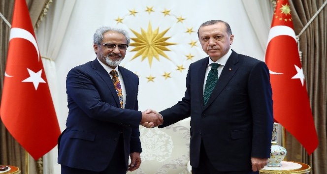 Cumhurbaşkanı Erdoğan, Kuveyt Büyükelçisi Alzawawi’yi kabul etti