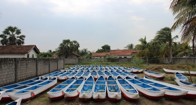 TİKA’dan Sri Lankalı balıkçılara ve çiftçilere ekipman desteği