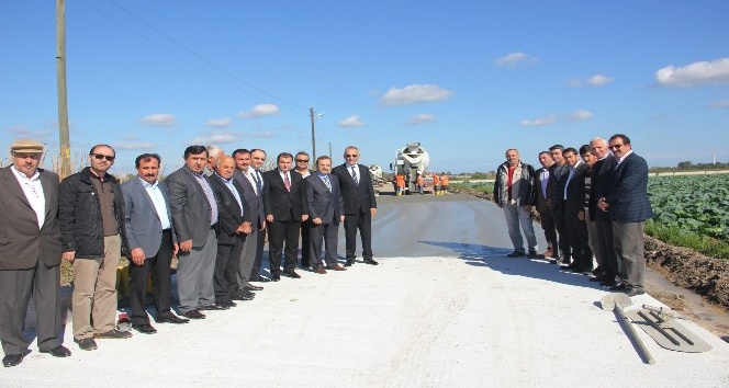 Bafra’da beton yol çalışmalarına hız verildi