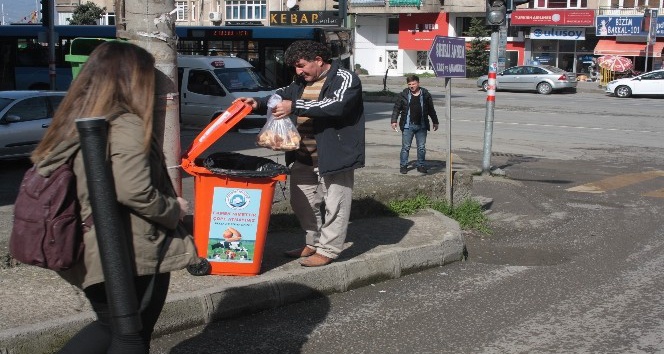 Trabzon’da sekiz ton bayat ekmek hayvanlara yem oldu