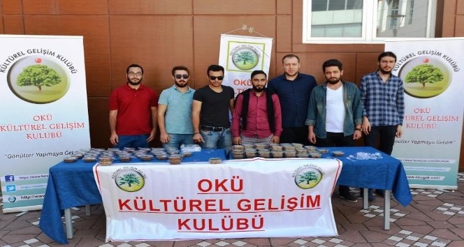 Öğrenciler aşure ikramı etkinliğinde buluştu