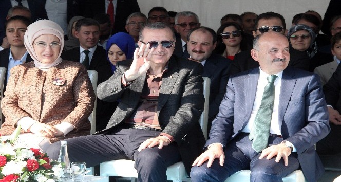 Cumhurbaşkanı Recep Tayyip Erdoğan: (1)