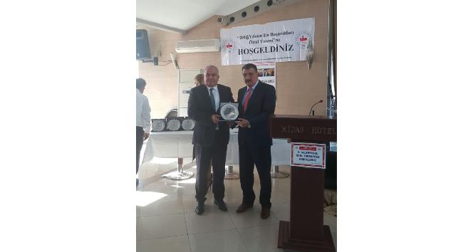 Başkan Gürkan ‘Yılın İlçe Belediye Başkanı’ seçildi