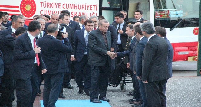 Cumhurbaşkanı Erdoğan’ın valilik ziyareti sırasında hareketli anlar