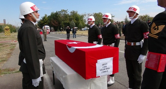 Kazada şehit olan Jandarma Er için uğurlama töreni düzenlendi
