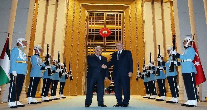 Cumhurbaşkanı Erdoğan, Filistin Devlet Başkanı Abbas ile Görüştü