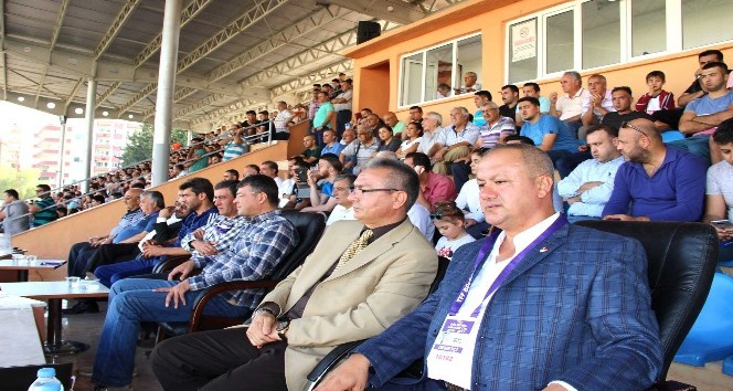 Başkan Turgut, Medcem Silifke Belediyespor’un maçlarını kaçırmıyor