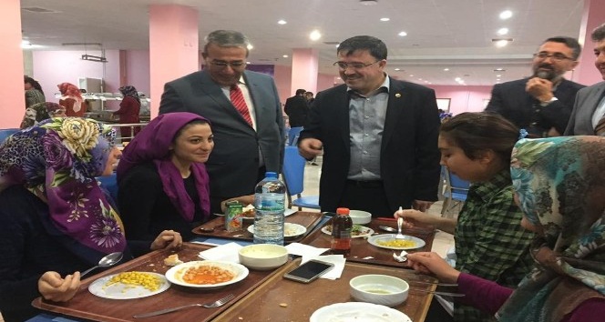 AK Parti Yozgat Milletvekili Yusuf Başer "Öğrencilere otel konforunda yurt hizmeti sunuyoruz"