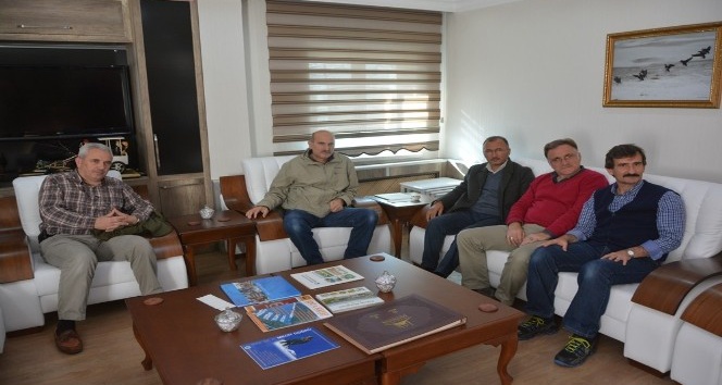 Karadeniz Teknik Üniversitesi öğretim üyeleri Başkan Köksoy’u ziyaret etti