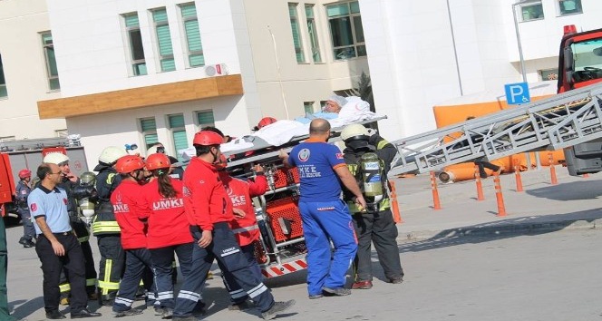 Karaman Devlet Hastanesi’nde afet ve olağan dışı durumlara karşı tatbikat yapıldı