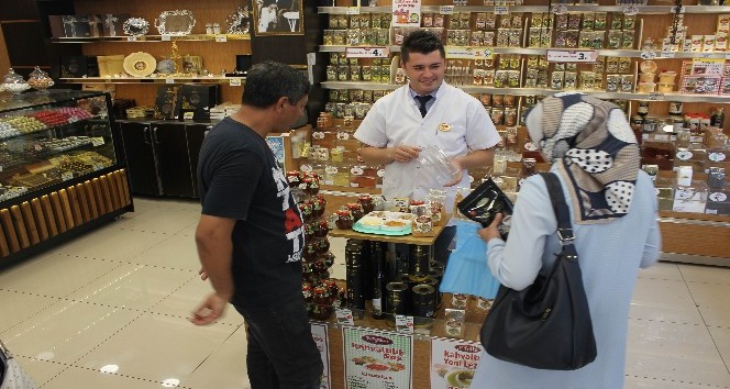 Tuğba Kuruyemiş’in yeni ürünü zahter tanıtıldı