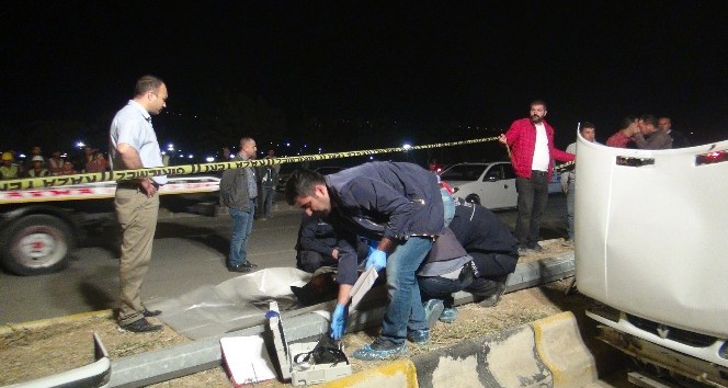Gaziantep’te TIR ile otomobil çarpıştı: 1 ölü, 2 yaralı