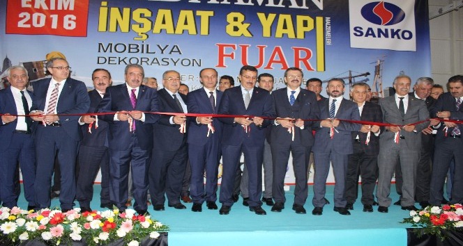 Bakan Tüfenkci: “Müteahhitlik sektörünü her an her yerde destekledik, desteklemeye devam edeceğiz”