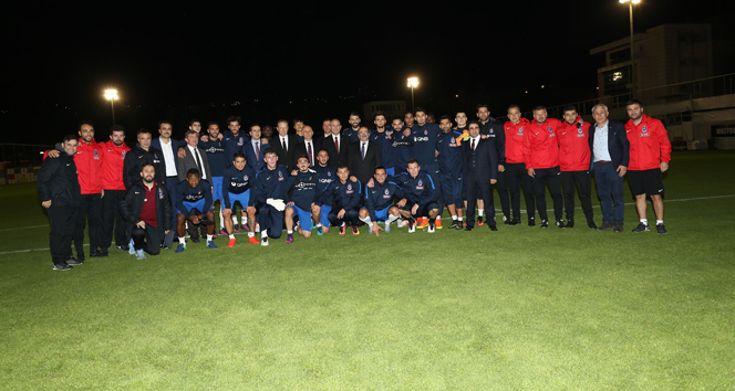 İçişleri Bakanı Süleyman Soylu, Trabzonspor’u ziyaret etti