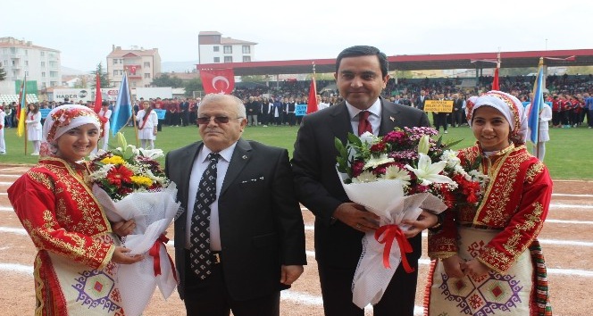 Cumhuriyet Bayramı Kutlamalarında ‘diriliş’ müziği tepkisi