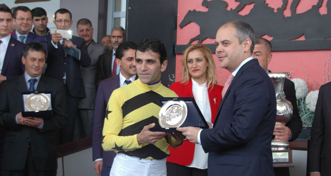 Cumhurbaşkanlığı Koşusu’nda zafer ‘Fly By Me’nin