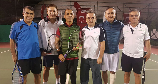 Bakırköy&#039;de &#039;Cumhuriyet Kupası Tenis Turnuvası&#039; düzenlendi