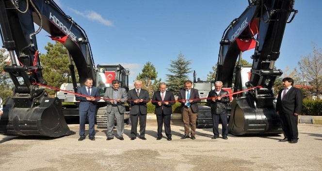 Karaman İl Özel İdaresine iş makinesi takviyesi