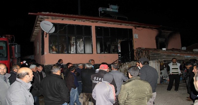 Yozgat’ta 3 kardeş yanarak can verdi