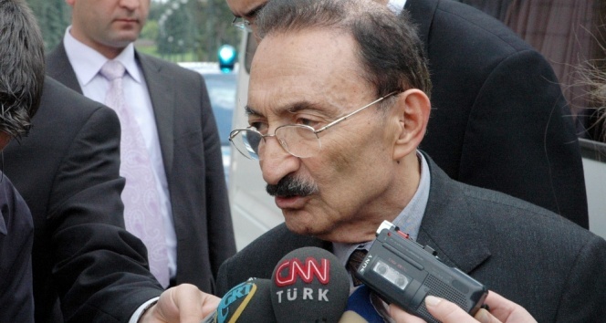 Bugün Bülent Ecevit’in ölüm yıl dönümü