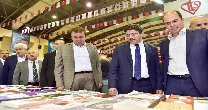 AK Parti Genel Başkan Yardımcısı Yasin Aktay: “Kürtler HDP’lilerin umurunda değil”