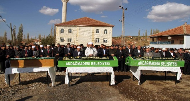 Yozgat’ta yanarak hayatını kaybeden 3 kız kardeş son yolculuğuna uğurlandı