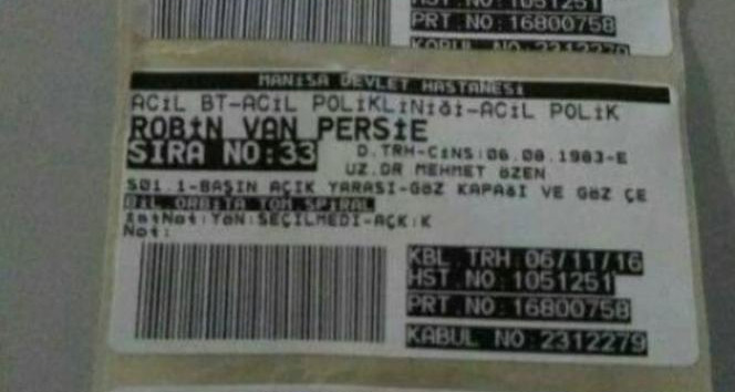 Robin Van Persie'ye hastane fişi