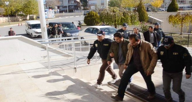 Karaman’da FETÖ soruşturmasında 6 kişi adliyeye sevk edildi