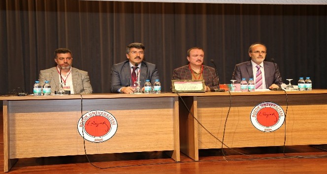 Yozgat Bozok Üniversitesi’nde ‘Hadis İhtisas Toplantısı ve Hadis Algısı Çalıştayı’ yapıldı