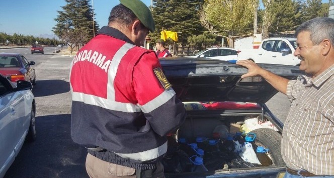 Karaman’da jandarmadan asayiş ve trafik uygulaması