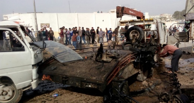 DEAŞ tarafından Suriye&#039;nin Azez kentinde bombalı araçla intihar saldırısı düzenlendi