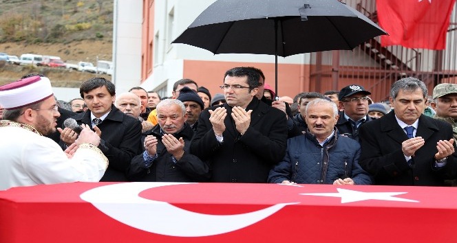 Gümüşhaneli asker son yolculuğuna uğurlandı