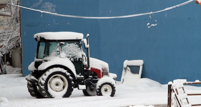 Ardahan&#039;da kar yağışı sonrası kartpostallık görüntüler