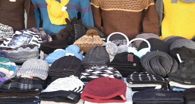 Yozgat’ta şapka ve atkı satışları arttı