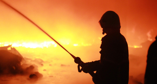 Denizli&#039;de yangın: 1 ölü