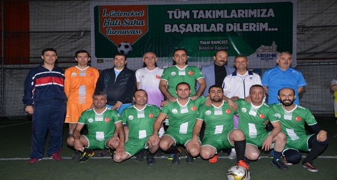 Belediye birimleri arası futbol turnuvası başladı