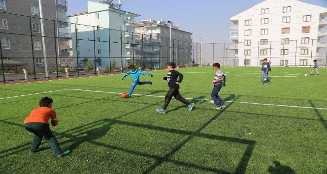 Karaman’da 8 yeni mest spor sahasında çalışmalar tamamlandı