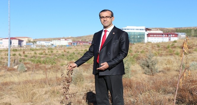 Prof. Dr. Karadağ, çiftçinin dona karşı alacağı tedbirleri anlattı