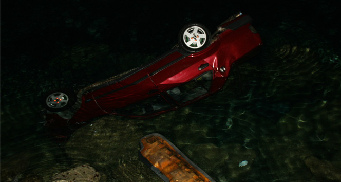 Otomobil denize uçtu: 1 ölü, 1 yaralı