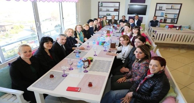 Türk ve Acaralı kadınlar işbirliği için bir araya geldi